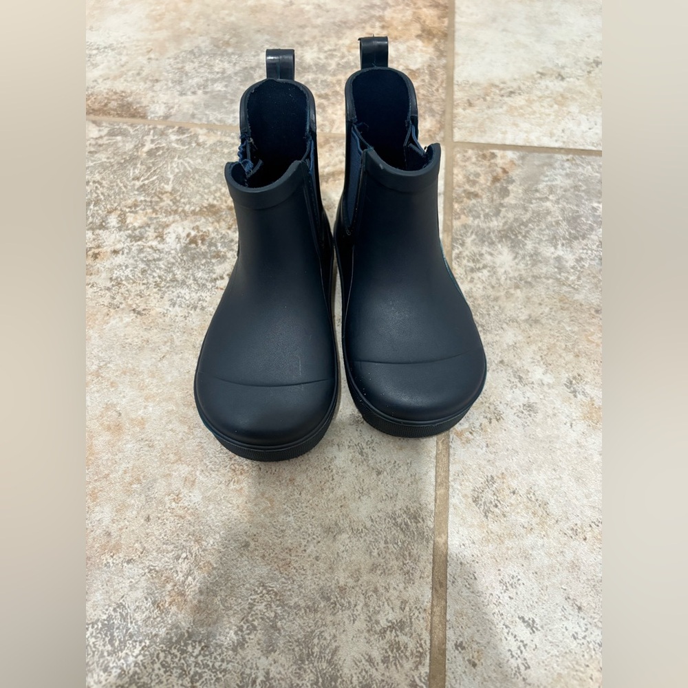 Like New! Bearpaw Navy Blue Rubber Rain Ankle Boots